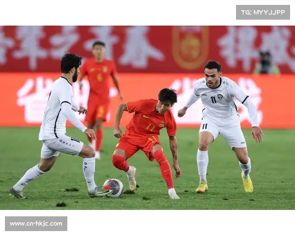 国足热身赛被逆转绝杀场面被动引发广泛热议与关注 国足热身赛被逆转绝杀场面被动引发广泛热议与关注